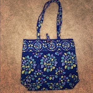 Vera Bradley tote bag
